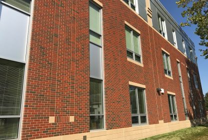 Nancy Hill Elementary School - Versa-Brix formliner - Roben thin brick